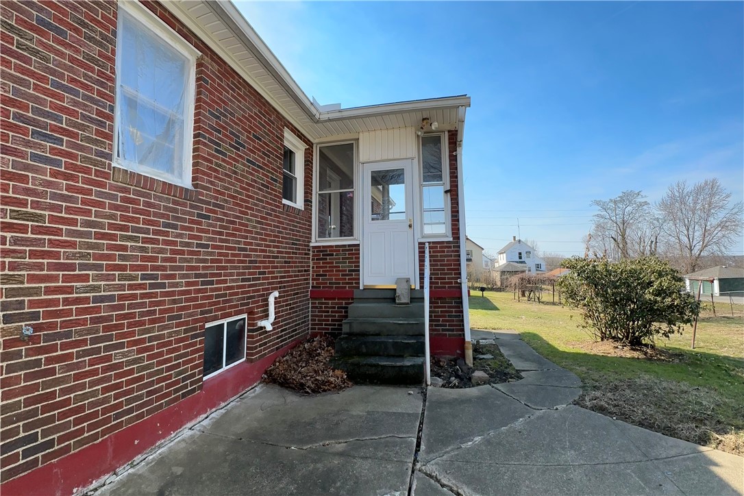 1016 Bond St St, Farrell, Pennsylvania image 16