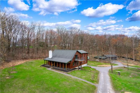 Photo of 209 Channing Ln, Fenelton, PA 16034 (MLS # 1744341)
