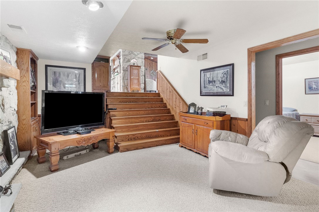 South Pymatuning Twp, Pennsylvania 16150, United States, 5 Bedrooms Bedrooms, ,4 BathroomsBathrooms,Residential,Active,55288