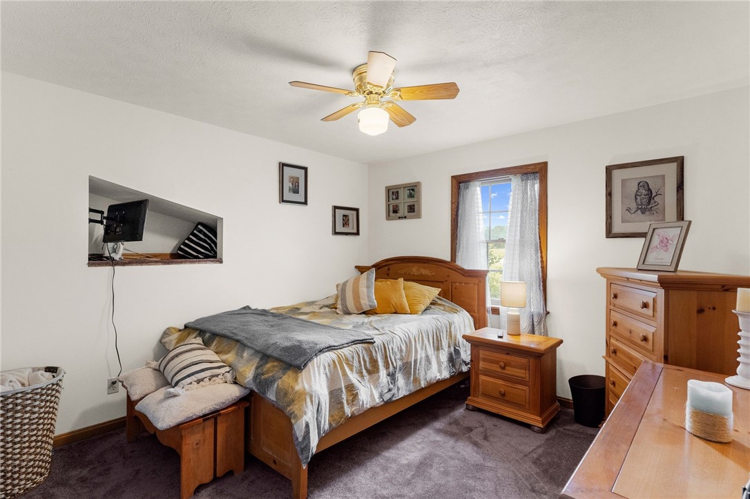 South Pymatuning Twp, Pennsylvania 16150, United States, 5 Bedrooms Bedrooms, ,4 BathroomsBathrooms,Residential,Active,55288