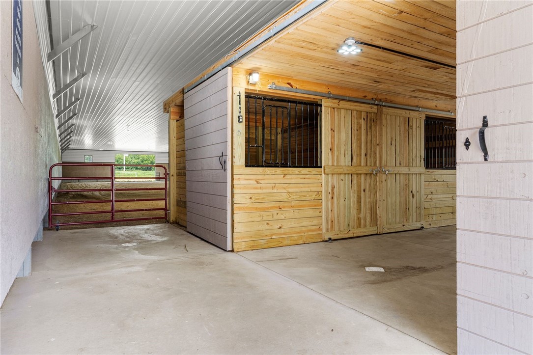 South Pymatuning Twp, Pennsylvania 16150, United States, 5 Bedrooms Bedrooms, ,4 BathroomsBathrooms,Residential,Active,55288