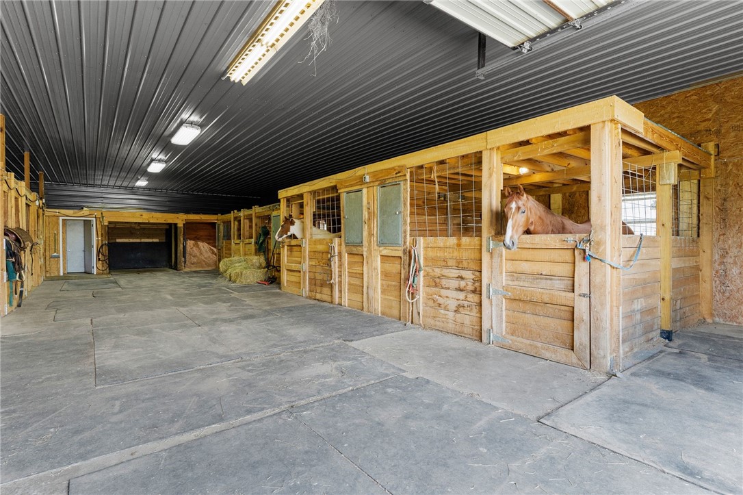 South Pymatuning Twp, Pennsylvania 16150, United States, 5 Bedrooms Bedrooms, ,4 BathroomsBathrooms,Residential,Active,55288