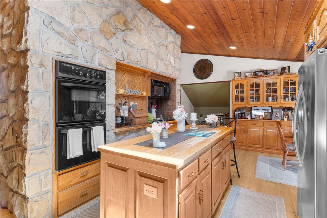 South Pymatuning Twp, Pennsylvania 16150, United States, 5 Bedrooms Bedrooms, ,4 BathroomsBathrooms,Residential,Active,55288