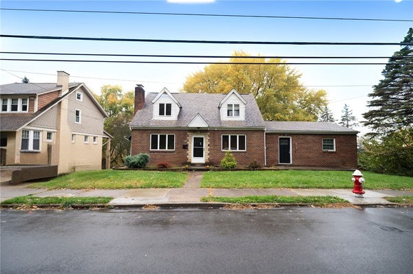 1253 LAKEWOOD AVE, PITTSBURGH, PA 15220 - Image 9fce8dfae587cd7b2a9eca688886578d/1702901384