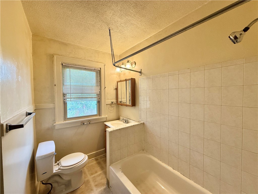 Swissvale, Pennsylvania 15218, United States, ,Residential,Contingent,144328