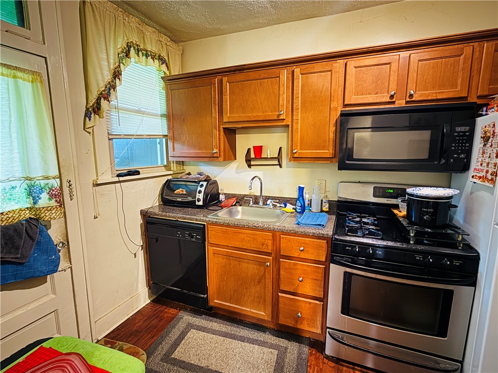Swissvale, Pennsylvania 15218, United States, ,Residential,Contingent,144328