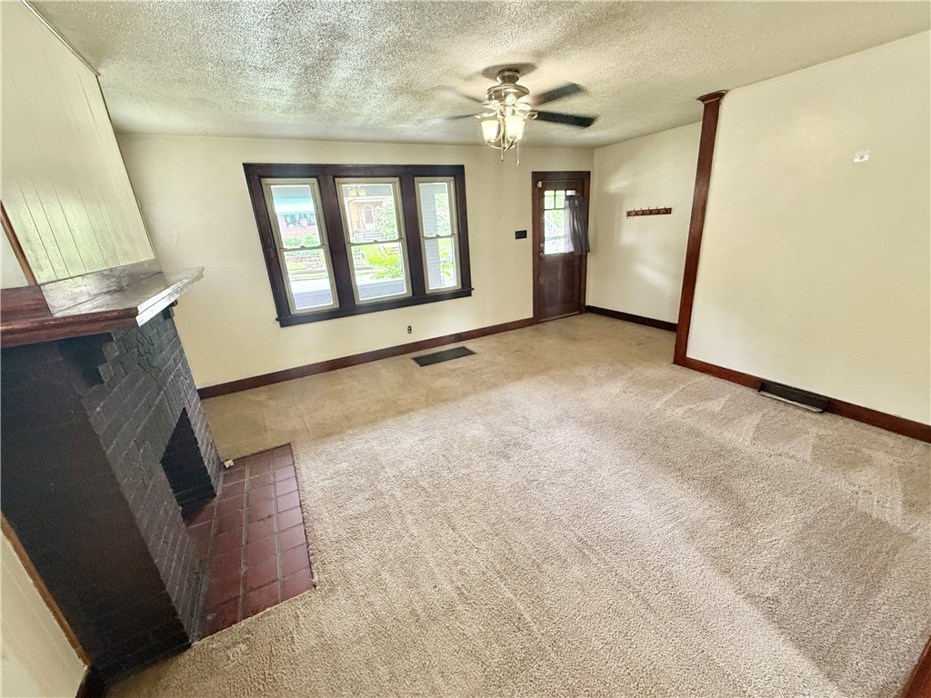 Swissvale, Pennsylvania 15218, United States, ,Residential,Contingent,144328