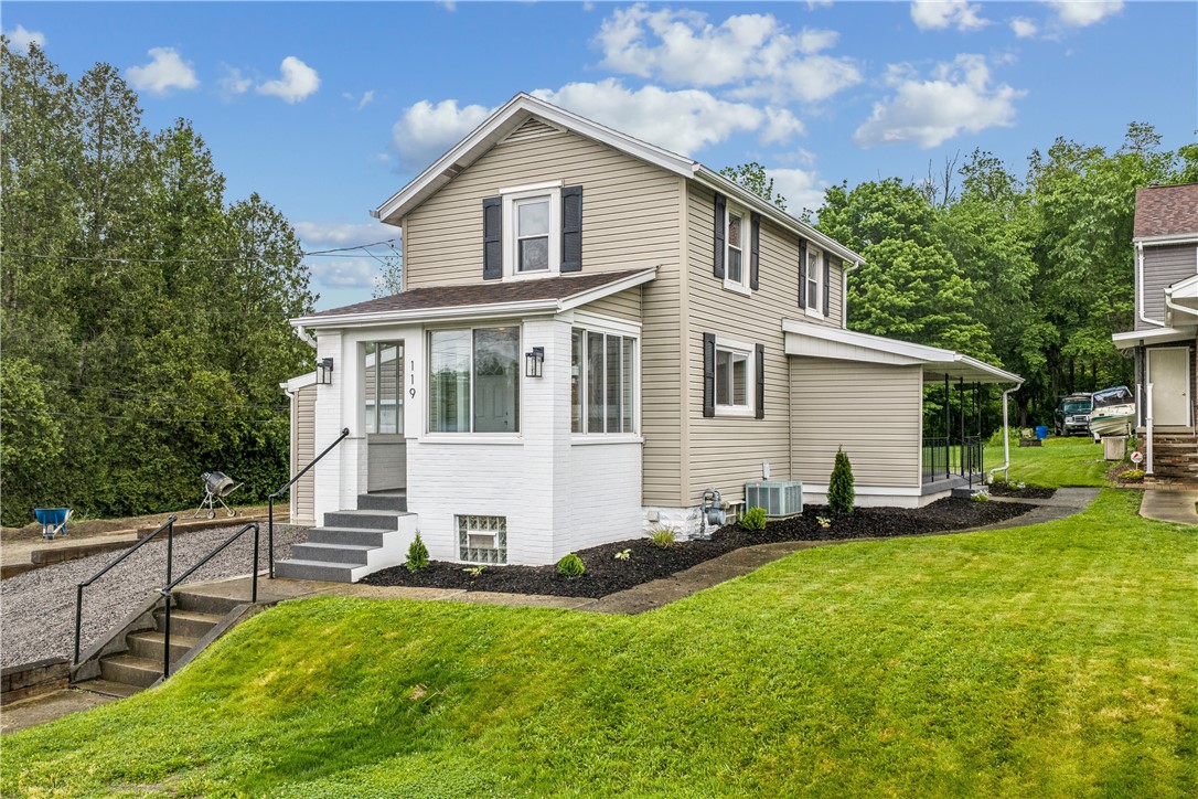 119 Ross Ave