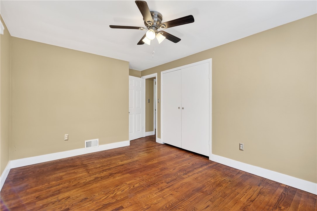 Ross Twp, Pennsylvania 15237, United States, 4 Bedrooms Bedrooms, ,2 BathroomsBathrooms,Residential,Active,202688