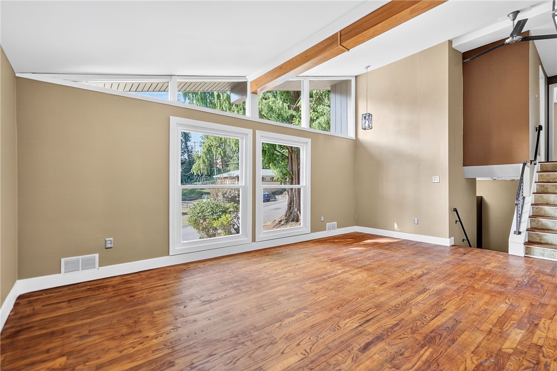 Ross Twp, Pennsylvania 15237, United States, 4 Bedrooms Bedrooms, ,2 BathroomsBathrooms,Residential,Active,202688