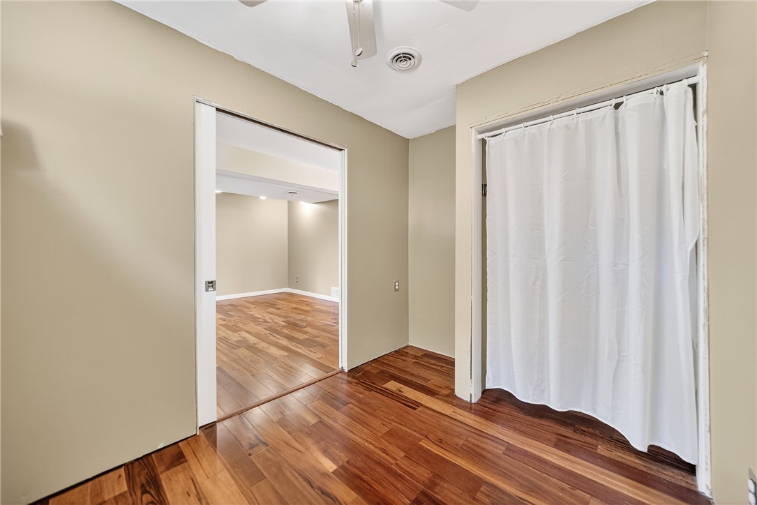 Ross Twp, Pennsylvania 15237, United States, 4 Bedrooms Bedrooms, ,2 BathroomsBathrooms,Residential,Active,202688