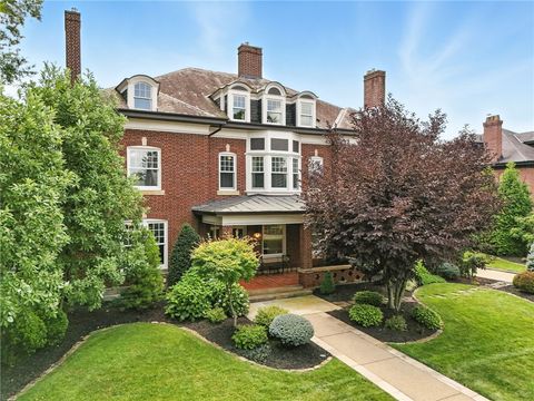 Photo of 5558 Aylesboro Ave, Pittsburgh, PA 15217 (MLS # 1744951)