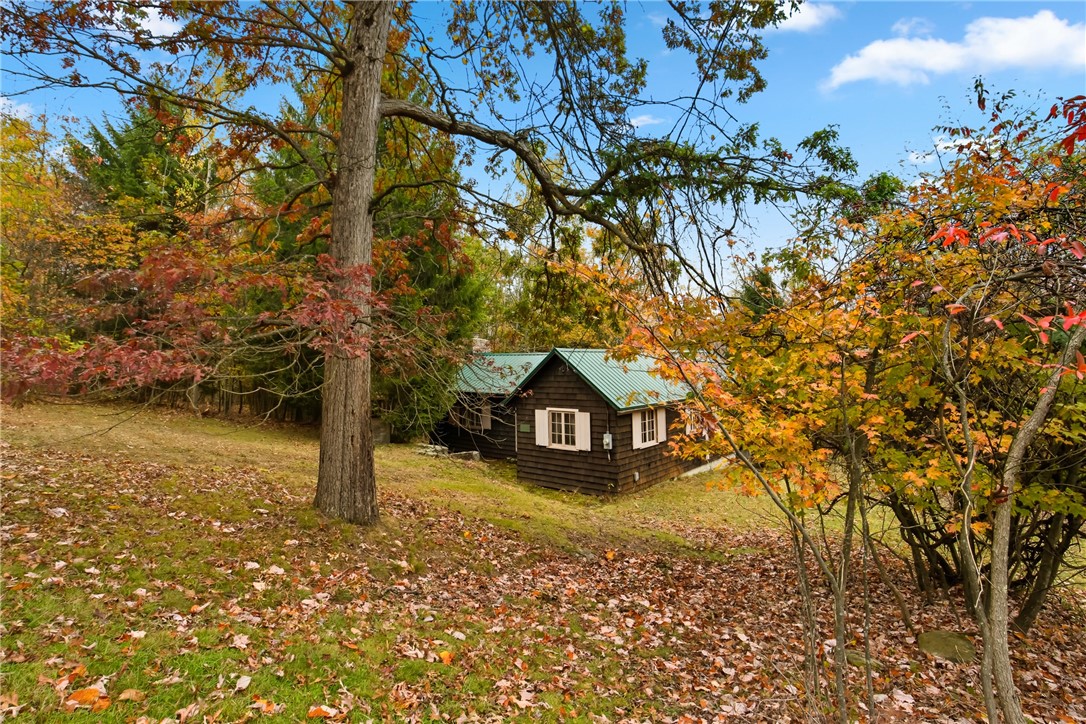 Summit Twp, Pennsylvania 15552, United States, 2 Bedrooms Bedrooms, ,1 BathroomBathrooms,Residential,Pending,227291