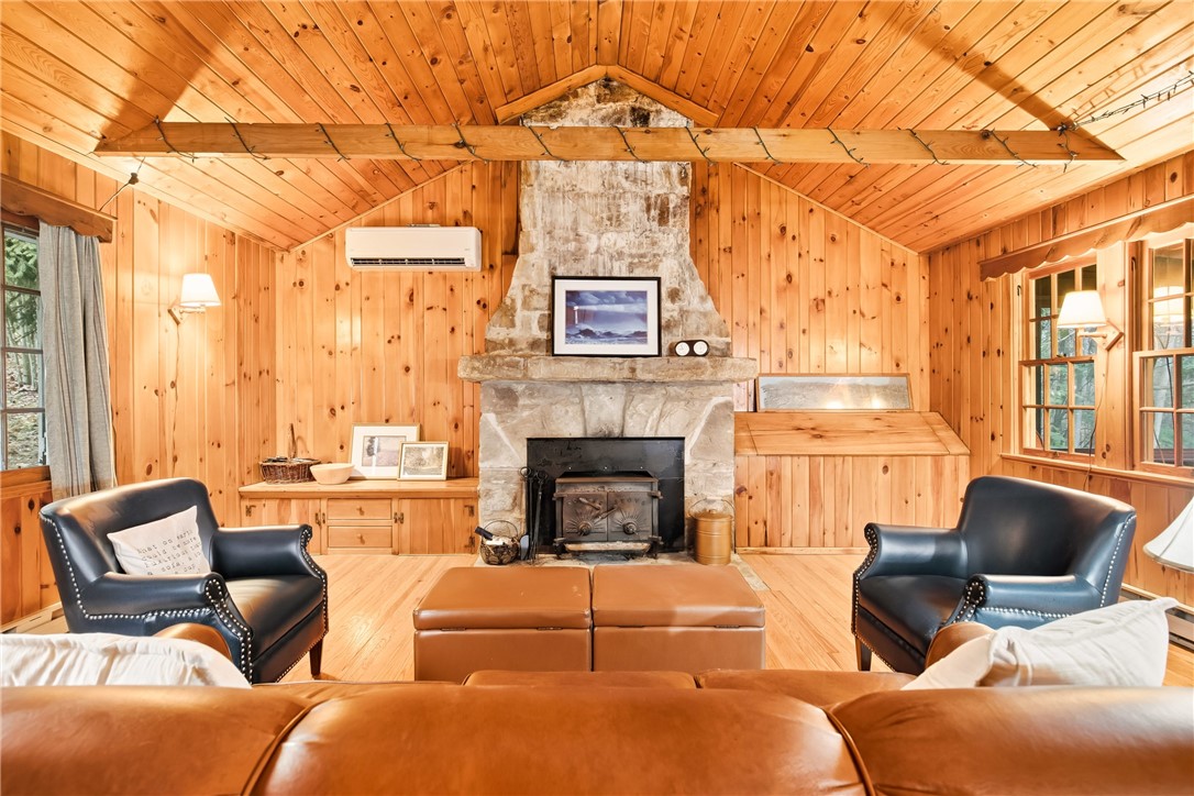 Summit Twp, Pennsylvania 15552, United States, 2 Bedrooms Bedrooms, ,1 BathroomBathrooms,Residential,Pending,227291