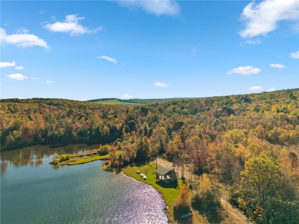 Summit Twp, Pennsylvania 15552, United States, 2 Bedrooms Bedrooms, ,1 BathroomBathrooms,Residential,Pending,227291