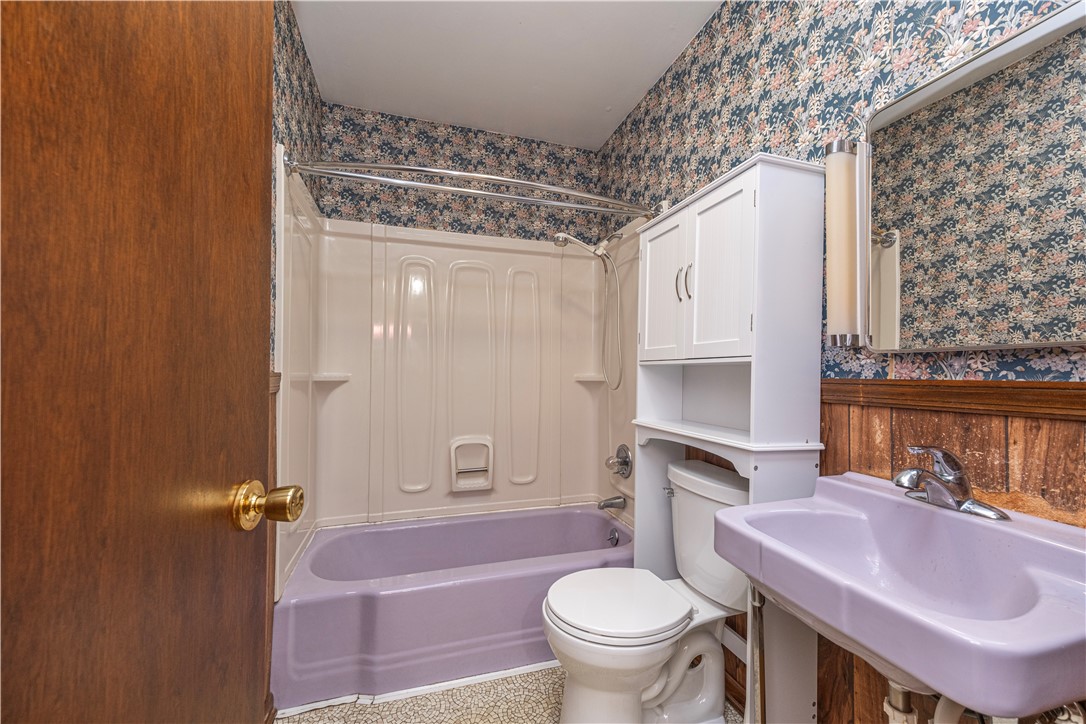 New Sewickley Twp, Pennsylvania 15042, United States, 4 Bedrooms Bedrooms, ,3 BathroomsBathrooms,Residential,Active,168104