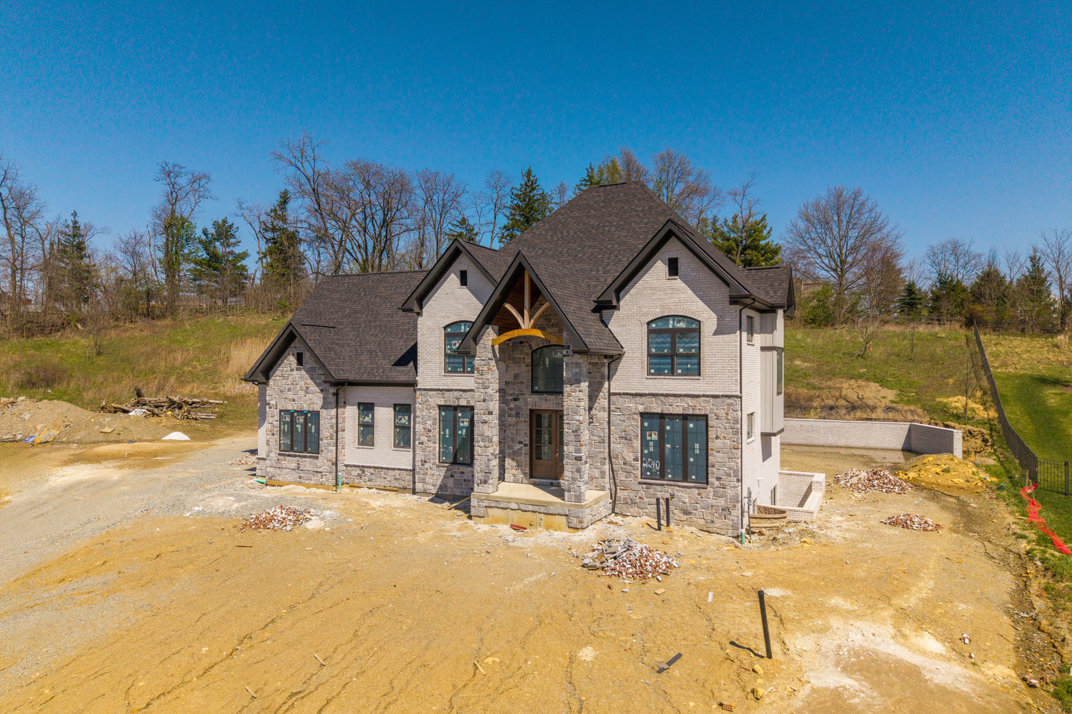 2210 Tree Top Lane Lane