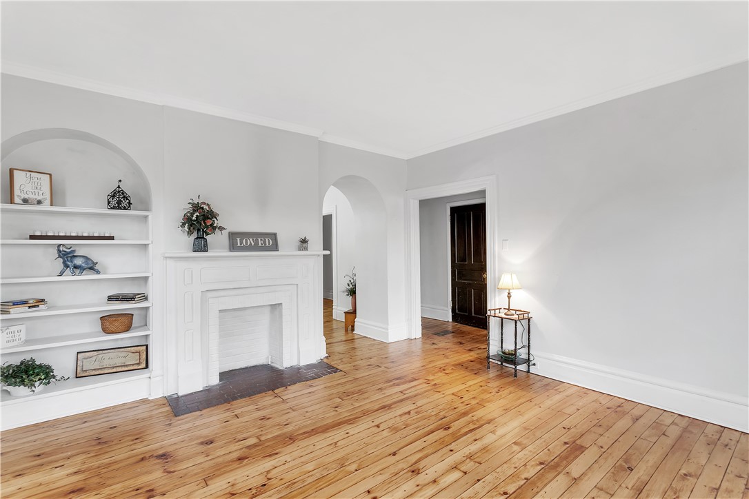 511 N Main St 513