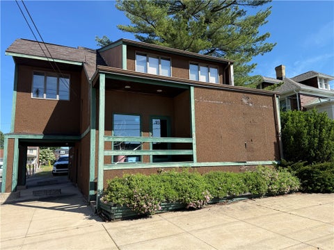 Homes For Rent - 1525 Freeport Rd Rd<br/> Harrison Twp, PA 15065