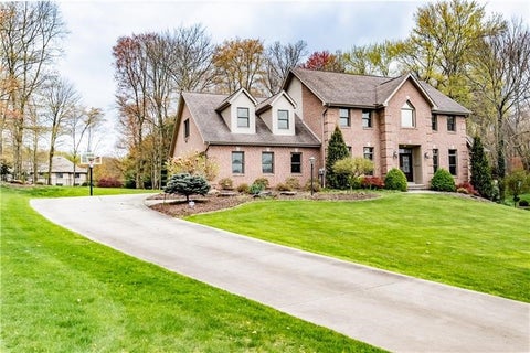 Photo for 120 Blackthorn Dr