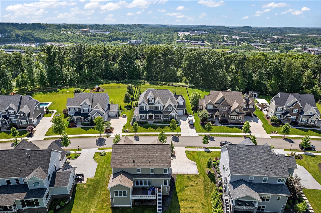 665 Chilliwack Ln