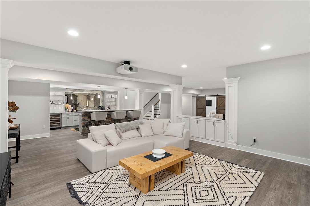 Marshall, Pennsylvania 16046, United States, 6 Bedrooms Bedrooms, ,5 BathroomsBathrooms,Residential,Active,162854