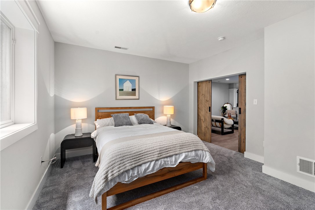 Marshall, Pennsylvania 16046, United States, 6 Bedrooms Bedrooms, ,5 BathroomsBathrooms,Residential,Active,162854