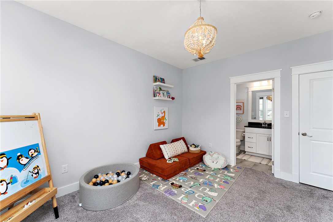 Marshall, Pennsylvania 16046, United States, 6 Bedrooms Bedrooms, ,5 BathroomsBathrooms,Residential,Active,162854