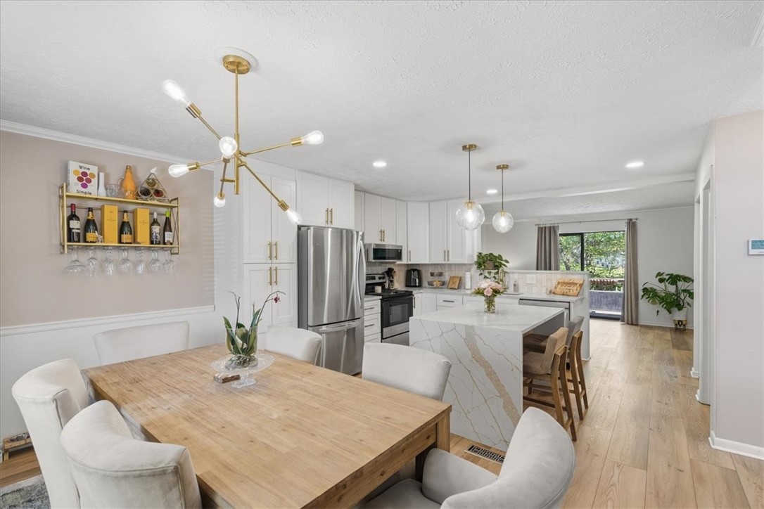 304 Central Dr