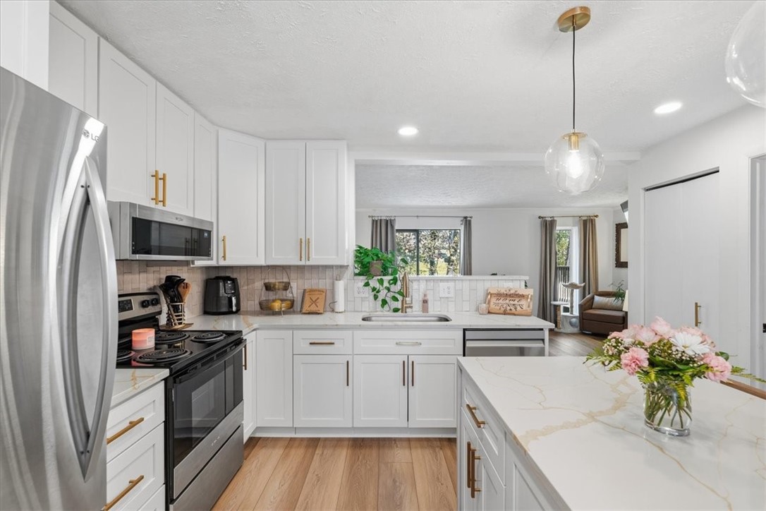 304 Central Dr