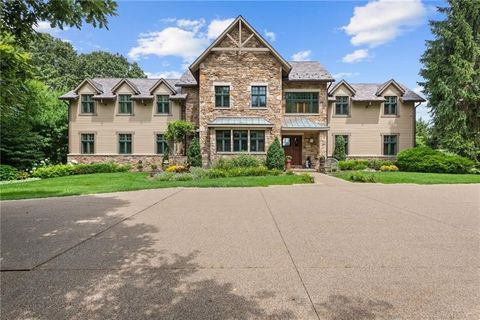 607 Fair Winds Court Hempfield Twp PA 15601