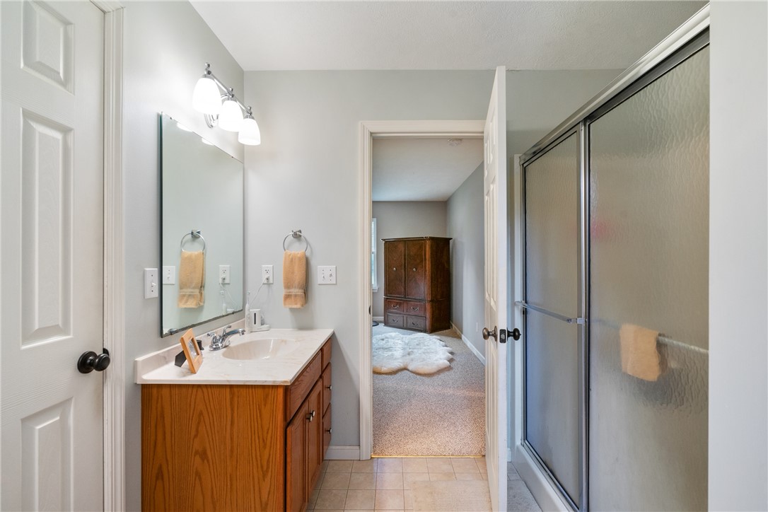 Muddy Creek Twp, Pennsylvania 16052, United States, 3 Bedrooms Bedrooms, ,4 BathroomsBathrooms,Residential,Pending,42088