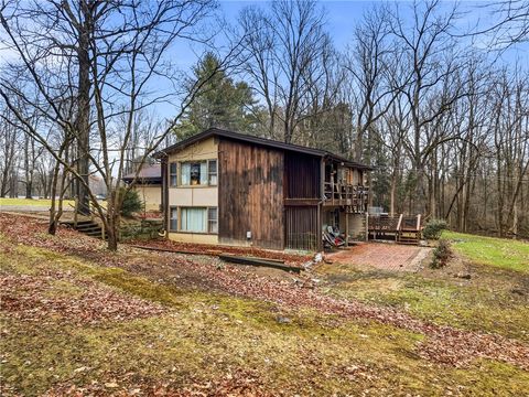 622 Woodland Dr Pulaski Twp PA 16143