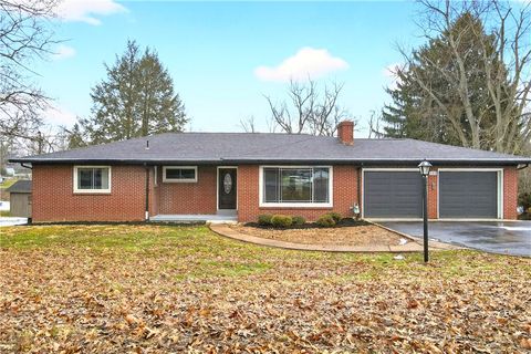 Photo of 580 Dutch Ridge Rd, Beaver, PA 15009 (MLS # 1740654)