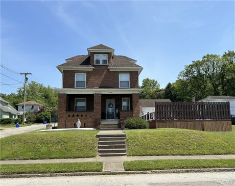 Photo for 606 W Clayton St