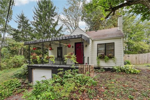 Photo of 580 Tevebaugh Hollow Road, Freedom, PA 15042 (MLS # 1744425)