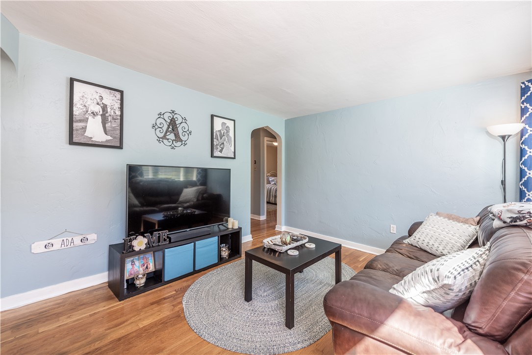 518 Chessbriar Drive Dr, Bethel Park, Pennsylvania image 3
