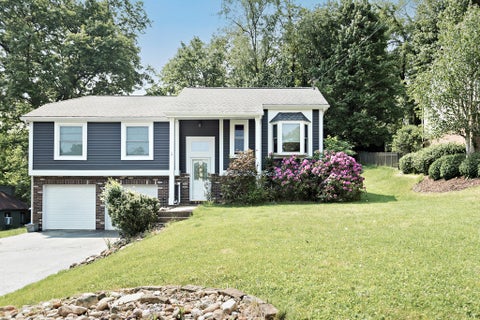 Photo for 952 Delfield Drive