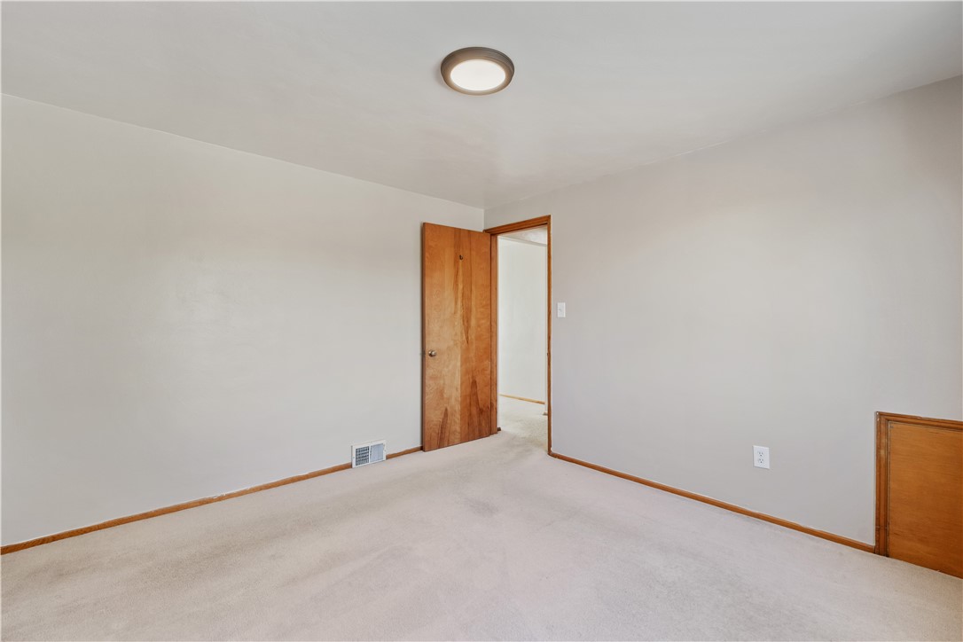 6378 Crestview Dr Dr, South Park, Pennsylvania image 9