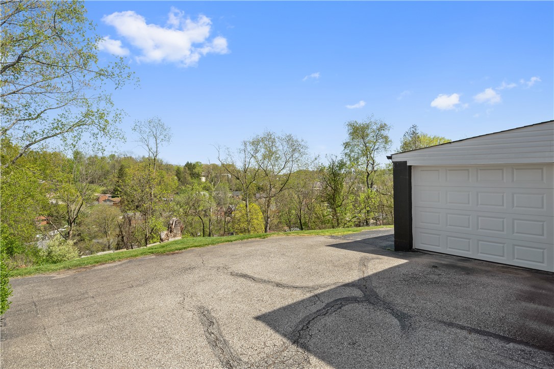 6378 Crestview Dr Dr, South Park, Pennsylvania image 18