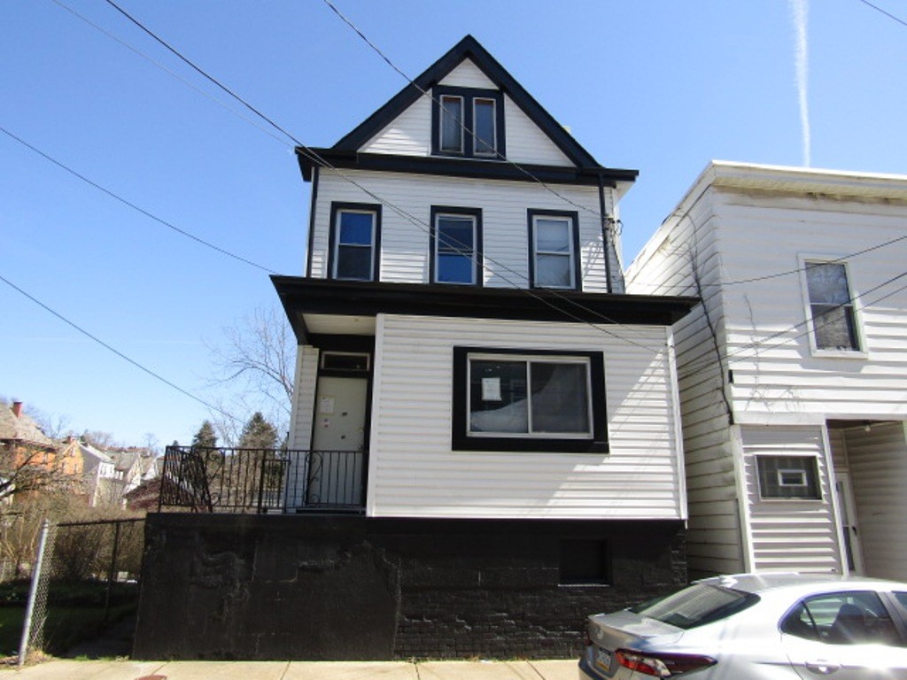 Photo 1 of 39 — 215 Anthony St, Mt Oliver, PA 15210