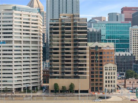 Photo of 151 Fort Pitt Blvd #501, Pittsburgh, PA 15222 (MLS # 1738873)