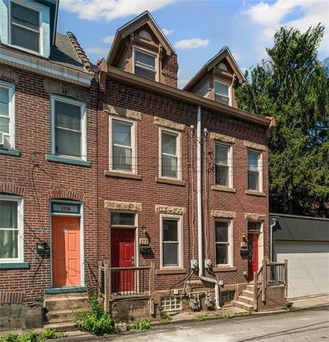 Townhouse For Sale - 177 43rd 1/2 St St<br/> Lawrenceville, PA 15201