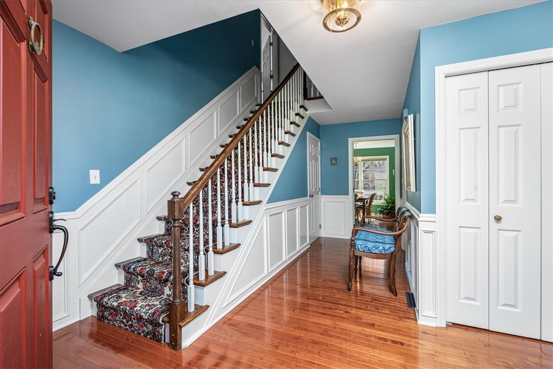 1622 King James Dr