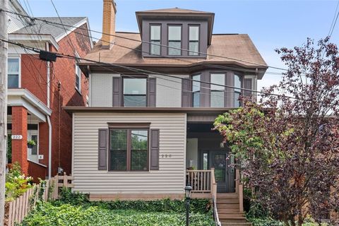 Photo of 220 Bronx Ave, Pittsburgh, PA 15229 (MLS # 1748133)