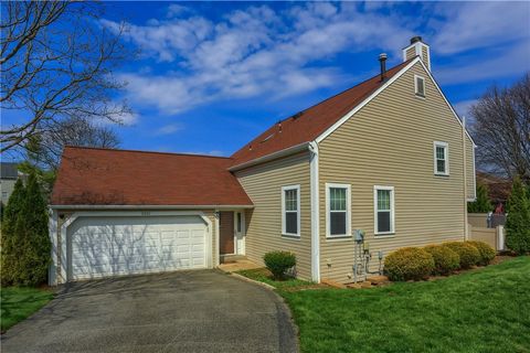 2602 Hunters Point Ct N Franklin Park PA 15090