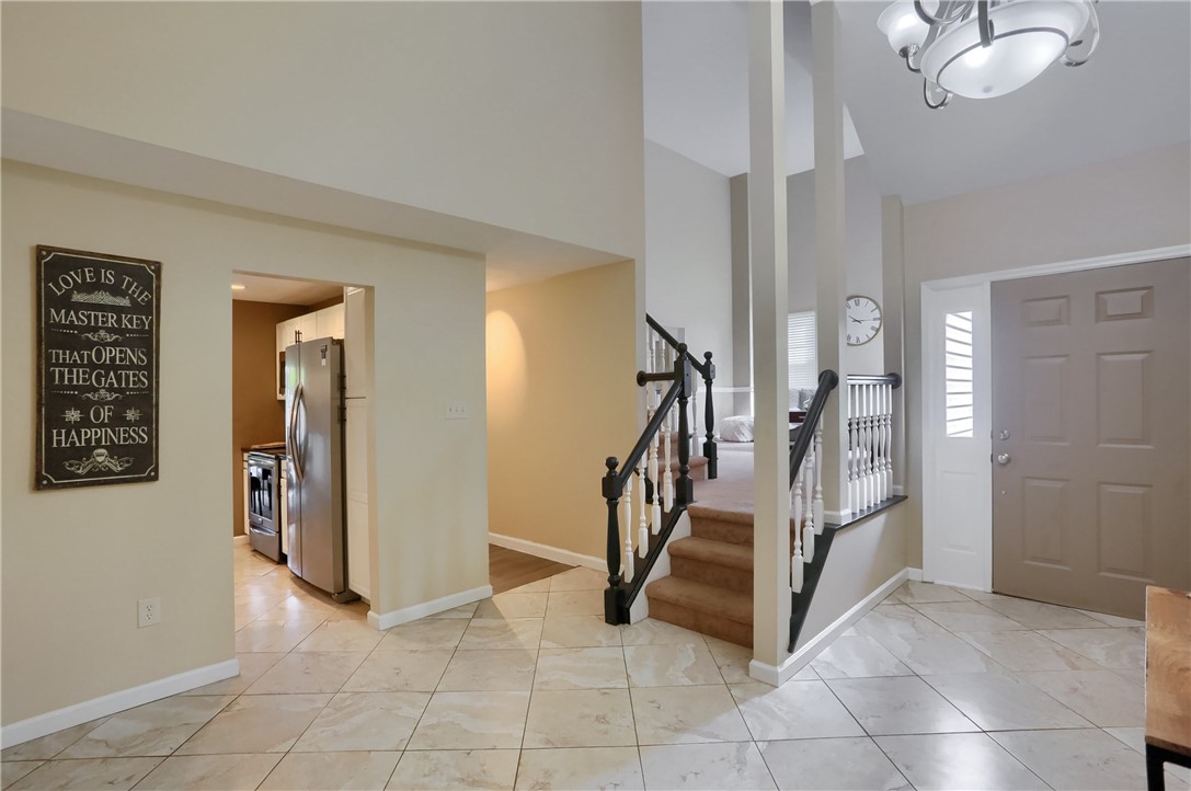 2602 Hunters Point Ct N