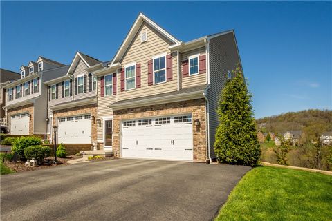 Photo of 1461 Deer Creek Crossing Dr, Canonsburg, PA 15317 (MLS # 1749398)