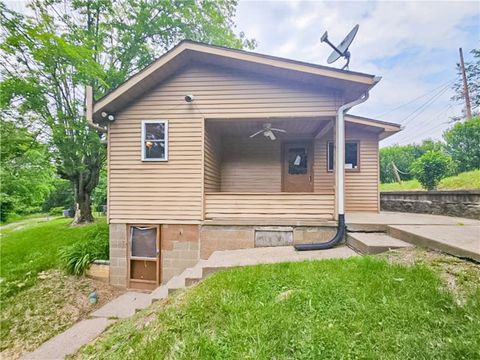 Homes For Sale - 197 Coates Way Way<br/> Fayette County, Fayette City, PA 15438