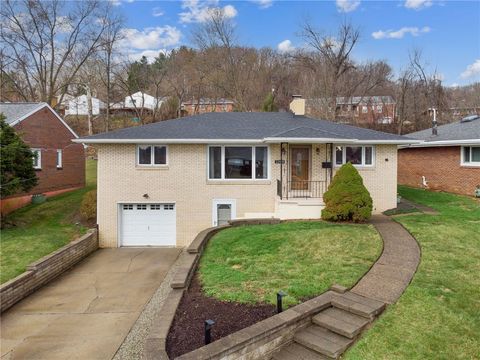 2208 Hemlock Dr White Oak PA 15131